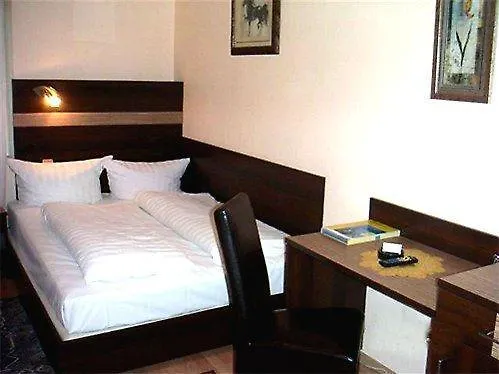 Hotel Elbe Street 34